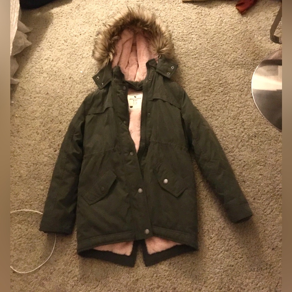 Very cozy, warm, soft, and comforting coat for those cold winter days